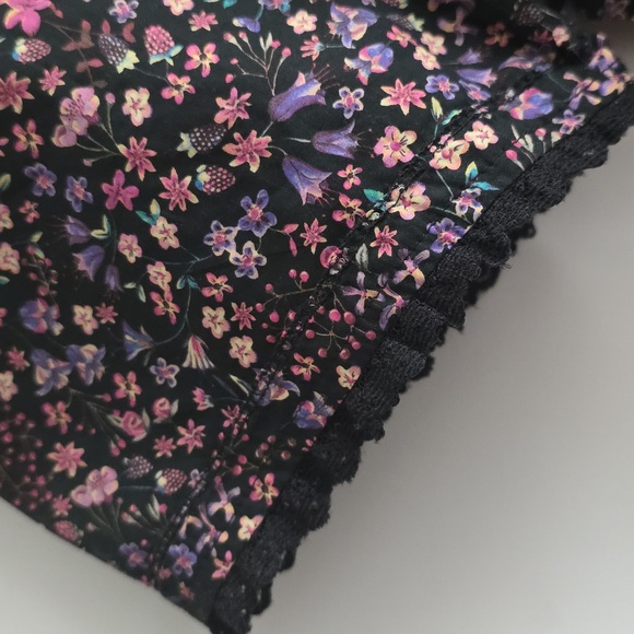 J. Crew Lace-trim Button-up in Liberty® Strawberry Floral - Picture 5 of 9